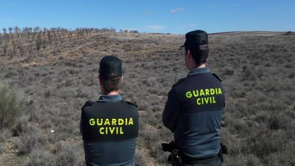 La Guardia Civil en un coto de caza. La Guardia Civil en un coto de caza.