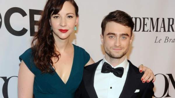 Daniel Radcliffe y Erin Darke Daniel Radcliffe y Erin Darke