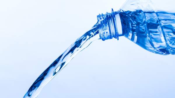 Agua embotellada Agua embotellada