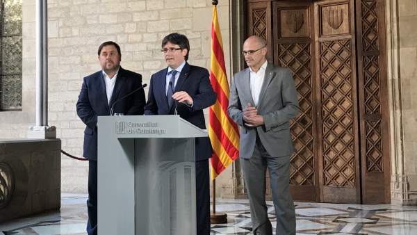 El pte. C.Puigdemont y los consellers O.Junqueras y R.Romeva El pte. C.Puigdemont y los consellers O.Junqueras y R.Romeva