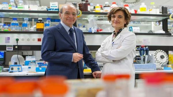 Jesús Prieto y Carmen Berasain. Jesús Prieto y Carmen Berasain.