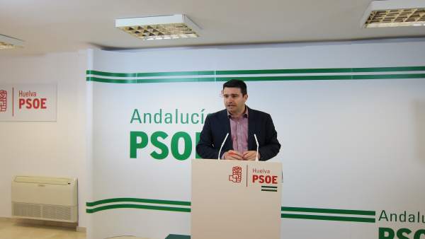 El senador del PSOE de Huelva Amaro Huelva. El senador del PSOE de Huelva Amaro Huelva.