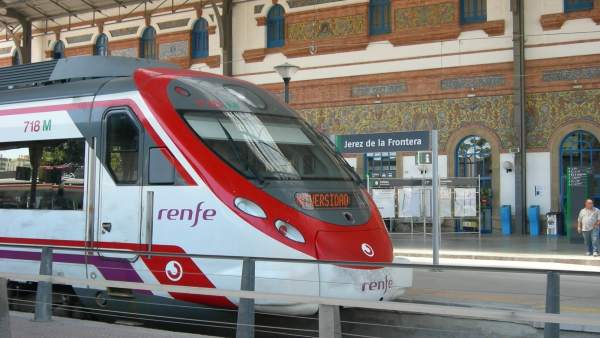 Tren de Cercanías Renfe en Jerez Tren de Cercanías Renfe en Jerez