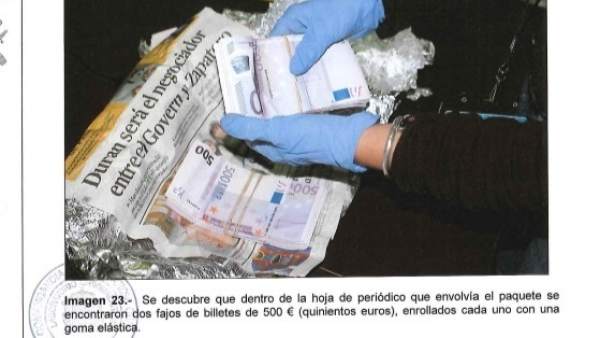 Dinero hallado en una caja del exdirector de Infraestructures.Cat. Dinero hallado en una caja del exdirector de Infraestructures.Cat.