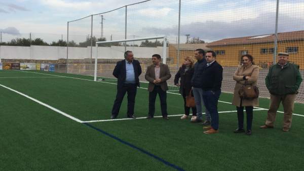 Visita al campo de fútbol de Castellar Visita al campo de fútbol de Castellar