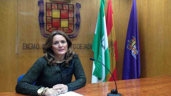Morales de Coca presenta el programa que gira en torno al Condestable Iranzo. Morales de Coca presenta el programa que gira en torno al Condestable Iranzo.