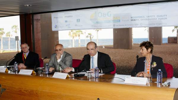 Antonio Morales y Pedro Ortega (centro) Antonio Morales y Pedro Ortega (centro)