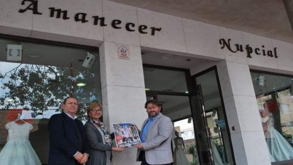 Doce asociaciones de comerciantes celebran el Día del Padre con un sorteo Doce asociaciones de comerciantes celebran el Día del Padre con un sorteo