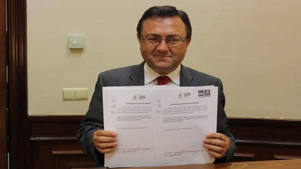 Heredia (PSOE) pide información sobre el Brexit y efecto en la Costa del Sol Heredia (PSOE) pide información sobre el Brexit y efecto en la Costa del Sol