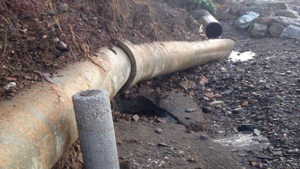 Tubería afectada en Vélez-Málgaa Tubería afectada en Vélez-Málgaa