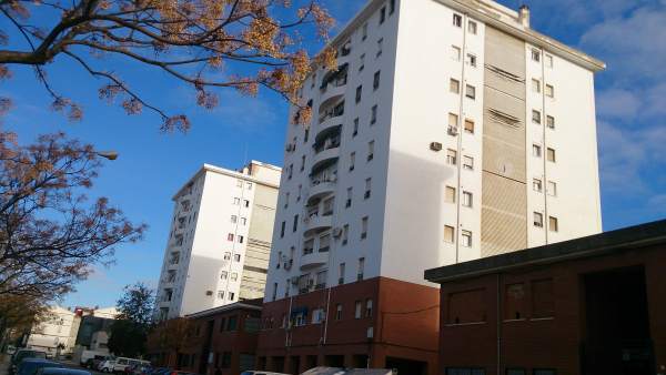 Viviendas del barrio Arrayanes en las que actuará la Junta. Viviendas del barrio Arrayanes en las que actuará la Junta.