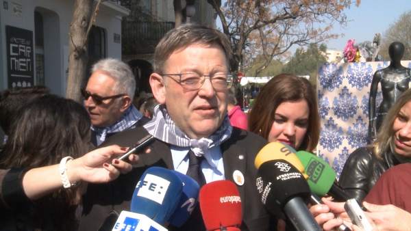 Puig diu que el decret d'ús del valencià busca que les dues llengües oficials siguen "conegudes i estimades" Puig diu que el decret d'ús del valencià busca que les dues llengües oficials siguen "conegudes i estimades"