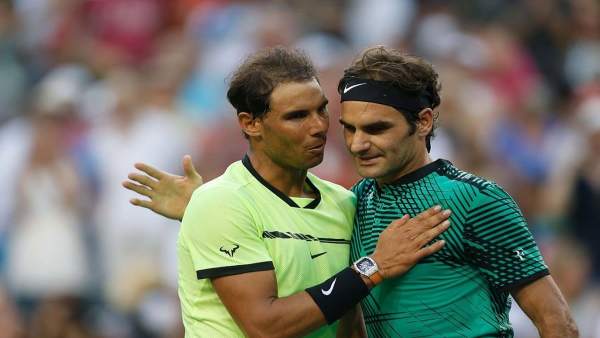 Nadal felicita a Federer Nadal felicita a Federer