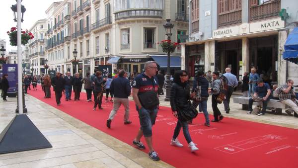 Turistas en el Festival de Cine Español de Málaga. Turistas en el Festival de Cine Español de Málaga.
