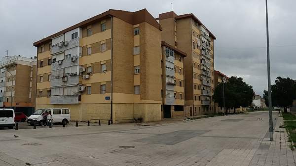 Uno de los bloques que contarán con ascensor Uno de los bloques que contarán con ascensor