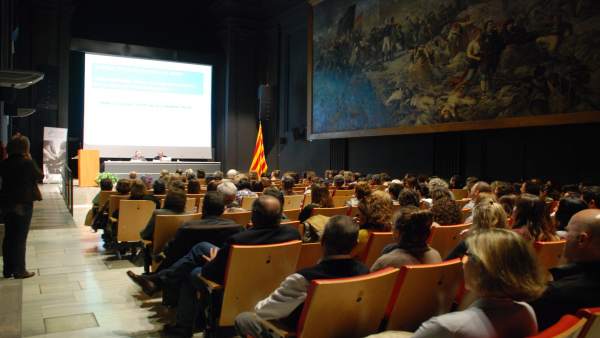 Conferencia inaugural “Ètica de la vida i la mort” de un ciclo de Mémora Conferencia inaugural “Ètica de la vida i la mort” de un ciclo de Mémora