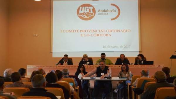 Palomares (centro, al fondo), durante el I Comité Provincial de UGT Palomares (centro, al fondo), durante el I Comité Provincial de UGT