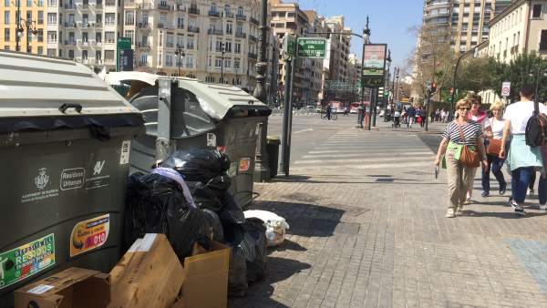 Dispositivo de limpieza tras la cremà fallera Dispositivo de limpieza tras la cremà fallera