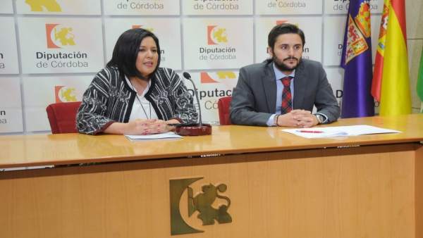 Amo y Almagro durante la presentación de la gymkhana Amo y Almagro durante la presentación de la gymkhana