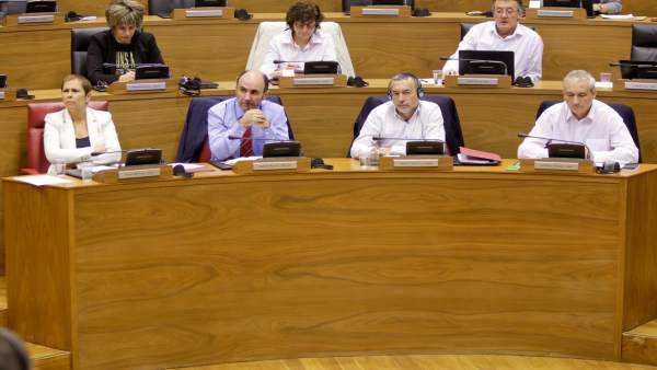 Uxue Barkos en el Parlamento de Navarra. Uxue Barkos en el Parlamento de Navarra.