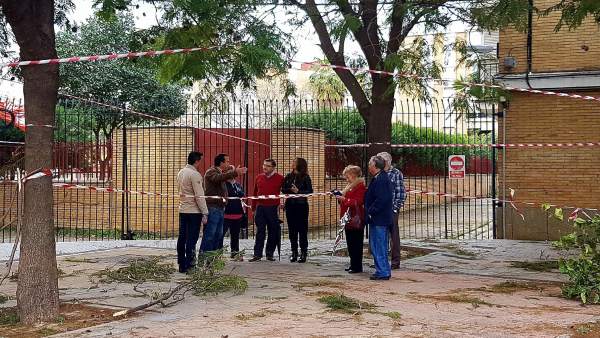 Visita al barrio de Hermandad del Trabajo. Visita al barrio de Hermandad del Trabajo.