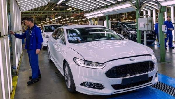 Ford Almussafes acorda un ERTO per a 270 treballadors de la planta de motors fins a abril de 2018 Ford Almussafes acorda un ERTO per a 270 treballadors de la planta de motors fins a abril de 2018