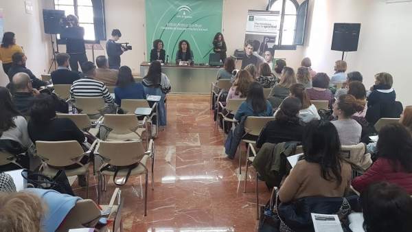 La directora del IAM en Huelva, Eva Salazar. La directora del IAM en Huelva, Eva Salazar.