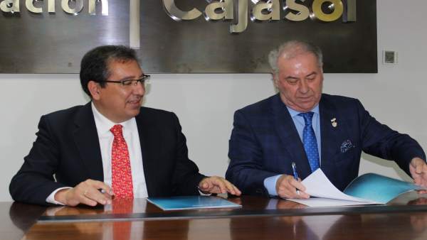 La Fundación Cajasol reafirma su apoyo con la Semana Santa de Huelva. La Fundación Cajasol reafirma su apoyo con la Semana Santa de Huelva.