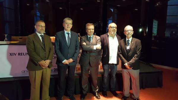 Autoridades en la inauguración de la Reunión sobre Trasplantes en Zaragoza Autoridades en la inauguración de la Reunión sobre Trasplantes en Zaragoza