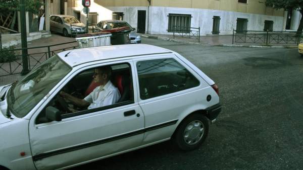Anciano al volante Anciano al volante