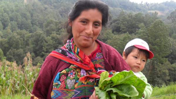 Mujer participante en un proyecto de cooperación en Guatemala Mujer participante en un proyecto de cooperación en Guatemala