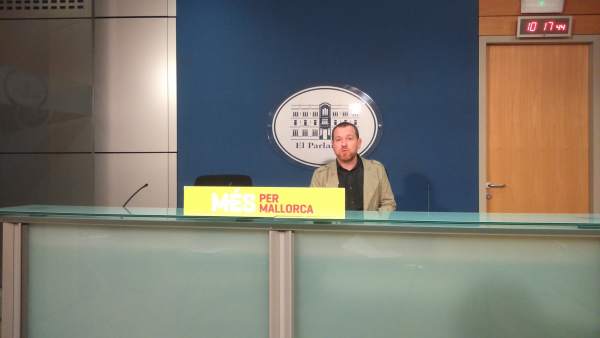 Davil Abril en rueda de prensa Davil Abril en rueda de prensa