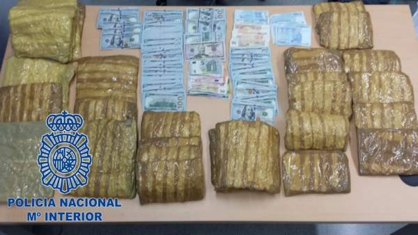 Imagen de la droga incautada Imagen de la droga incautada
