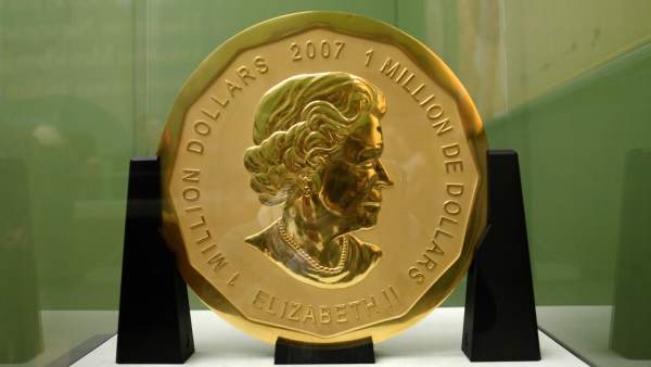 La mayor moneda de oro del mundo, robada del Bod-Museum en Berlín La mayor moneda de oro del mundo, robada del Bod-Museum en Berlín