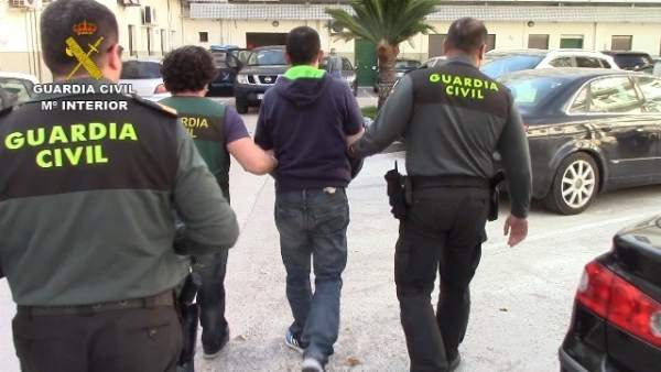 Detenido en Canals un fugado de Italia de una red de tráfico de cocaína Detenido en Canals un fugado de Italia de una red de tráfico de cocaína