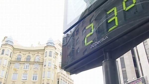 Els cels seguiran clars este dimecres i les temperatures pugen fins als 23 graus a la Comunitat Valenciana Els cels seguiran clars este dimecres i les temperatures pugen fins als 23 graus a la Comunitat Valenciana