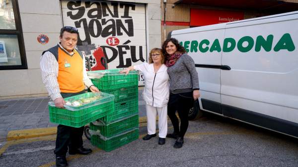Mercadona i Sant Joan de Déu de València signen un conveni per a la donació diària d'aliments Mercadona i Sant Joan de Déu de València signen un conveni per a la donació diària d'aliments