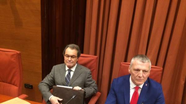 El expresident Artur Mas y Jean Castel (Cs). El expresident Artur Mas y Jean Castel (Cs).