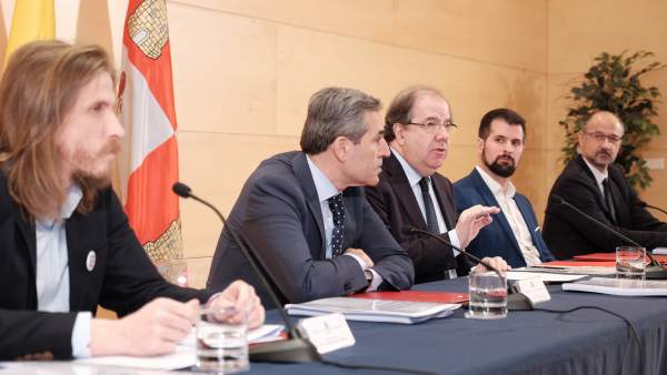 Valladolid. Herrera tras la firma del pacto Valladolid. Herrera tras la firma del pacto