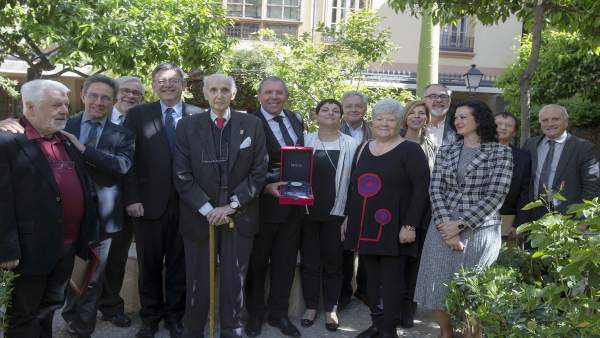 El CVC concedeix la seua medalla d'honor a la Fundació Rolser-Server i Pérez El CVC concedeix la seua medalla d'honor a la Fundació Rolser-Server i Pérez