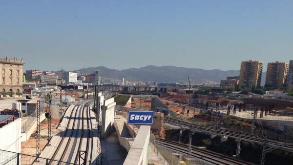 Obras del AVE en el barrio de la Sagrera, en Barcelona. Obras del AVE en el barrio de la Sagrera, en Barcelona.