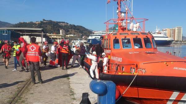 Patera llegada al puerto de Málaga el 29/3/2017 Patera llegada al puerto de Málaga el 29/3/2017