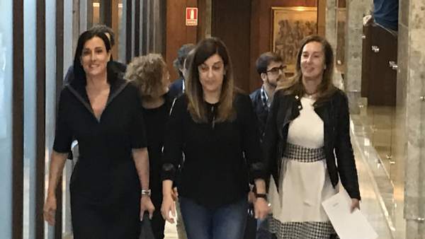 Gema Igual, llegando a la reunión del Comité Ejecutivo con Buruaga Gema Igual, llegando a la reunión del Comité Ejecutivo con Buruaga