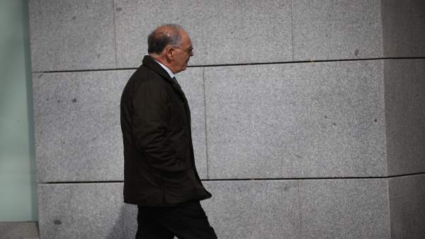 El excomisario Eugenio Pino llega a la Audiencia Nacional para declarar El excomisario Eugenio Pino llega a la Audiencia Nacional para declarar