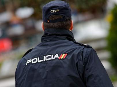 Policía