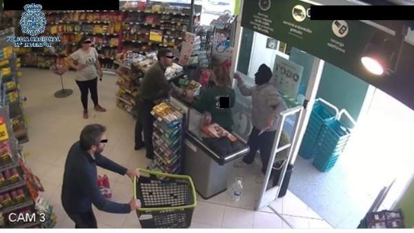 Rtdo. Nota De Prensa Y Fotos 'Detenido Un Hombre Tras Cometer Un Robo Con Violen Rtdo. Nota De Prensa Y Fotos 'Detenido Un Hombre Tras Cometer Un Robo Con Violen