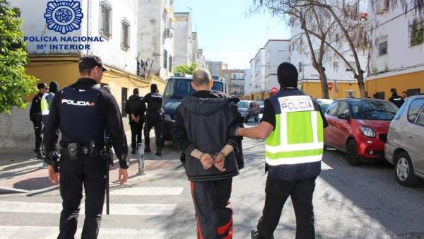 Actuación de la Policía Nacional en Los Pajaritos Actuación de la Policía Nacional en Los Pajaritos