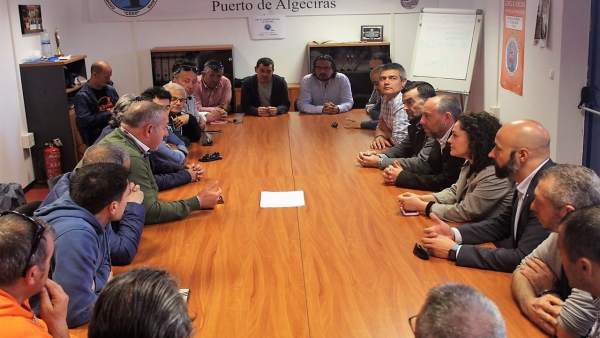 IU reunida con trabajadores de la estiba en Algeciras IU reunida con trabajadores de la estiba en Algeciras