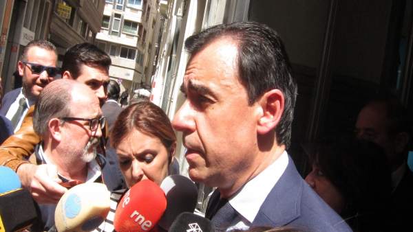 Fernando Martínez-Maillo a la salida del PP Murcia Fernando Martínez-Maillo a la salida del PP Murcia
