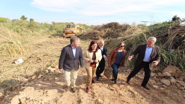 El Govern adjudica obres per 4,5 milions per a reparar el curs de la demarcació del Xúquer a la Comunitat Valènciana El Govern adjudica obres per 4,5 milions per a reparar el curs de la demarcació del Xúquer a la Comunitat Valènciana